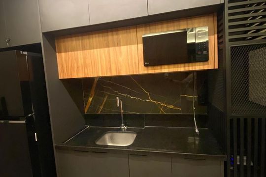 Cozinha de apartamento para alugar com 1 quarto, 21m² em Barra, Salvador