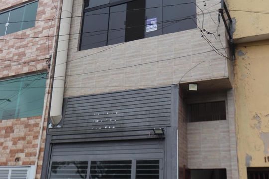 Fachada de casa para alugar com 2 quartos, 80m² em Conjunto Promorar Sapopemba, São Paulo