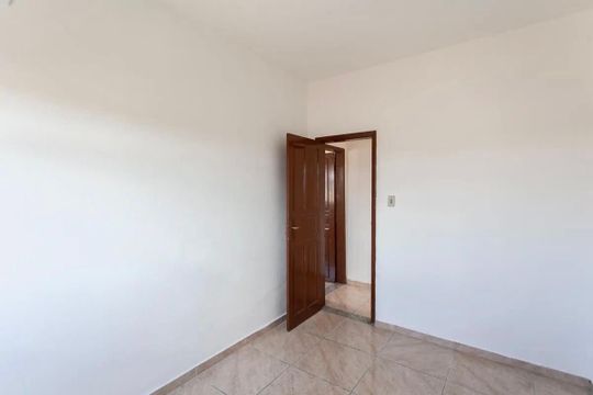 Quarto 2 de casa para alugar com 2 quartos, 80m² em Glória, Belo Horizonte