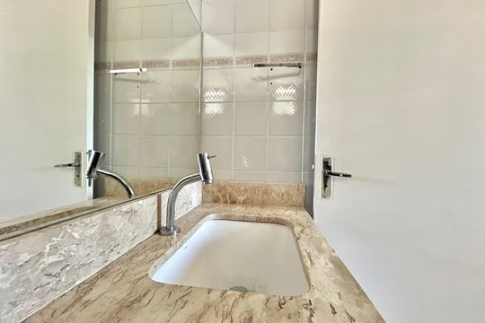 Banheiro da Suíte de apartamento para alugar com 3 quartos, 73m² em Vila Campestre, São Paulo