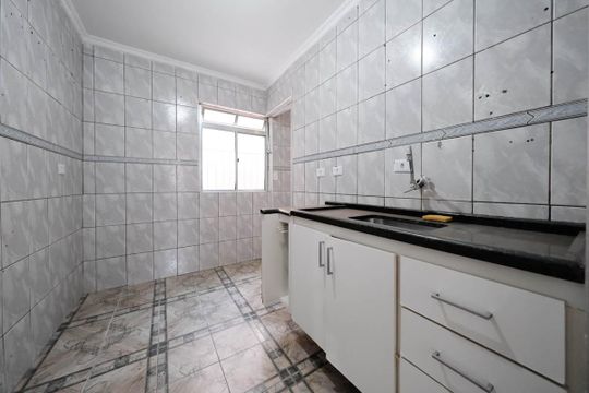 Cozinha e Área de Serviço de apartamento à venda com 2 quartos, 45m² em Vila Silvia, São Paulo