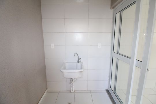 Área de Serviço de casa de condomínio para alugar com 2 quartos, 57m² em Eugênio de Melo, São José dos Campos