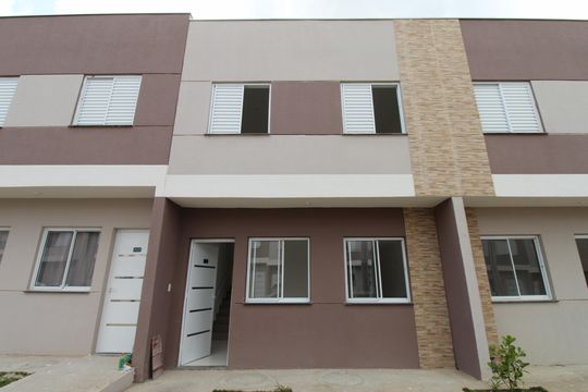 Fachada  de casa de condomínio para alugar com 2 quartos, 57m² em Eugênio de Melo, São José dos Campos