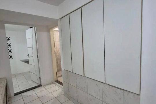 Quarto de casa para alugar com 1 quarto, 34m² em Jaguaribe, Salvador