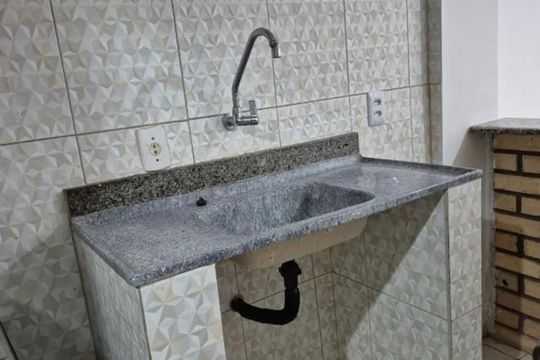 Cozinha de casa para alugar com 1 quarto, 34m² em Jaguaribe, Salvador