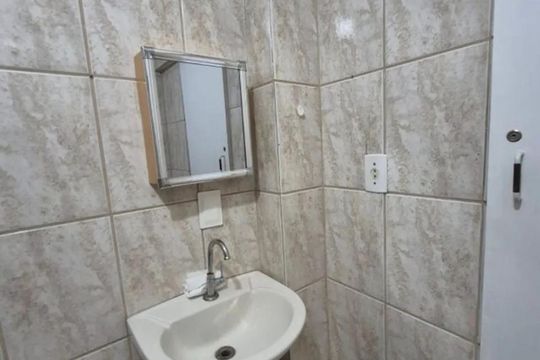 Banheiro de casa para alugar com 1 quarto, 34m² em Jaguaribe, Salvador