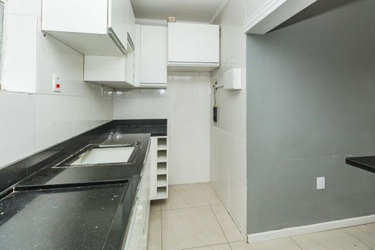 Apartamento à venda com 2 quartos, 48m² em Santa Maria Goretti, Porto Alegre