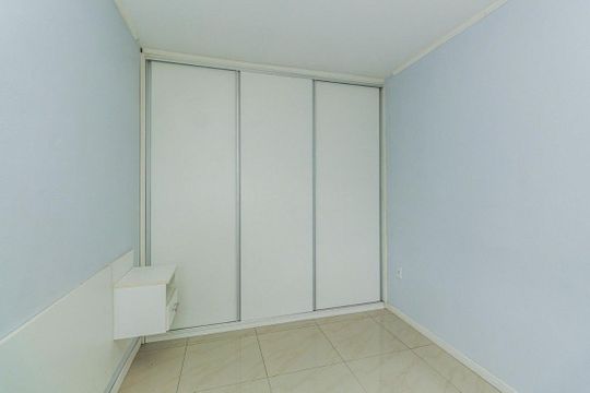 Apartamento à venda com 2 quartos, 48m² em Santa Maria Goretti, Porto Alegre