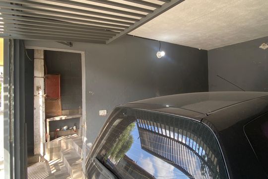 Garagem de casa à venda com 2 quartos, 147m² em Cidade das Flores, Osasco