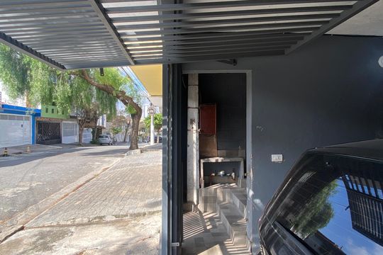 Garagem de casa à venda com 2 quartos, 147m² em Cidade das Flores, Osasco