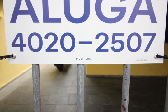 Placa  de casa para alugar com 3 quartos, 150m² em Jardim D’abril, Osasco
