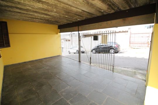 Garagem de casa para alugar com 3 quartos, 150m² em Jardim D’abril, Osasco