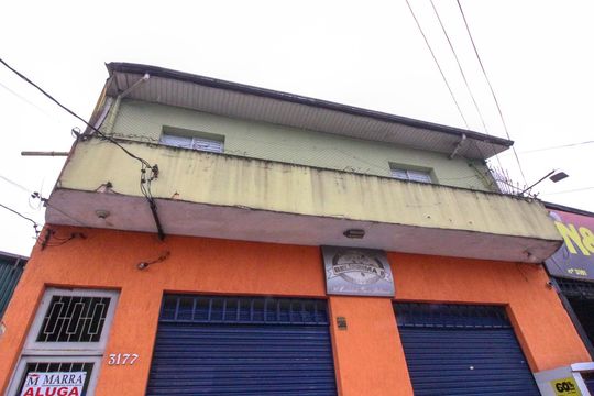 Fachada de casa para alugar com 2 quartos, 90m² em Vila Ema, São Paulo