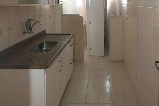 Cozinha de apartamento à venda com 2 quartos, 60m² em Vila Ivone, São Paulo