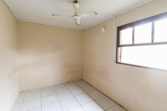 Casa 2 - Quarto de casa para alugar com 3 quartos, 199m² em Igara, Canoas