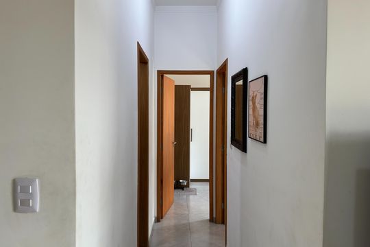 Corredor de apartamento para alugar com 2 quartos, 65m² em Jardim Oriente, São José dos Campos