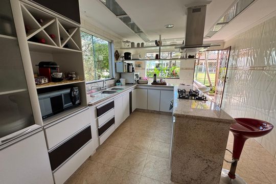 Cozinha Anexo 1 de casa à venda com 6 quartos, 390m² em Conjunto 20, Brasília