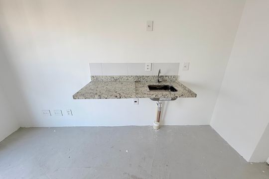Cozinha de kitnet/studio à venda com 1 quarto, 28m² em Brooklin, São Paulo