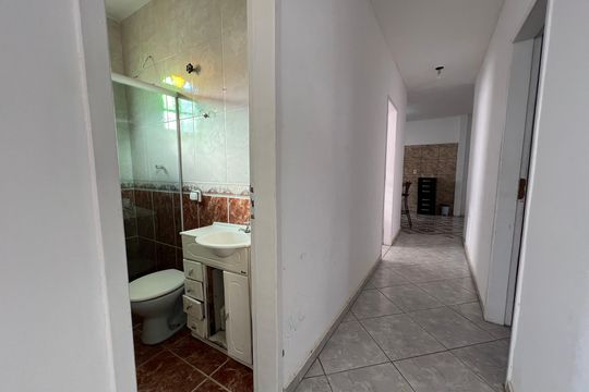 Banheiro Corredor de casa para alugar com 2 quartos, 130m² em Aeroporto, Juiz de Fora