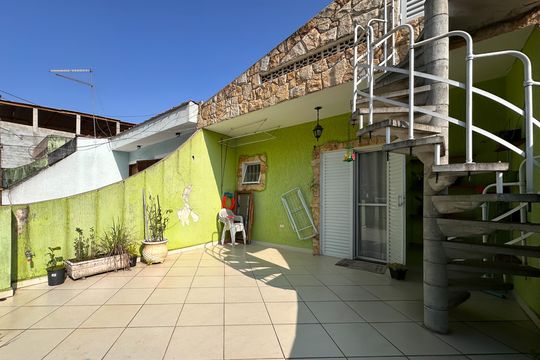 Sacada da Suíte  de casa à venda com 3 quartos, 250m² em Batistini, São Bernardo do Campo