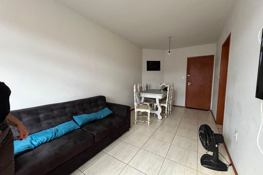 Sala  de apartamento para alugar com 2 quartos, 81m² em São Mateus, Juiz de Fora