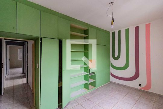 Casa à venda com 3 quartos, 132m² em Jardim Los Angeles, São Paulo