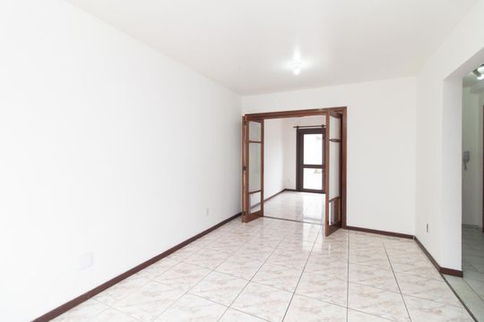 Sala de casa de condomínio à venda com 3 quartos, 126m² em Cavalhada, Porto Alegre