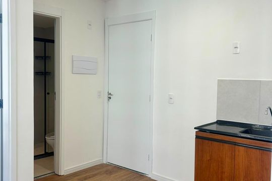 Cozinha de apartamento à venda com 2 quartos, 33m² em Parque Pan Americano, São Paulo