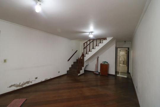 Sala de casa à venda com 3 quartos, 147m² em Vila Olinda, São Paulo