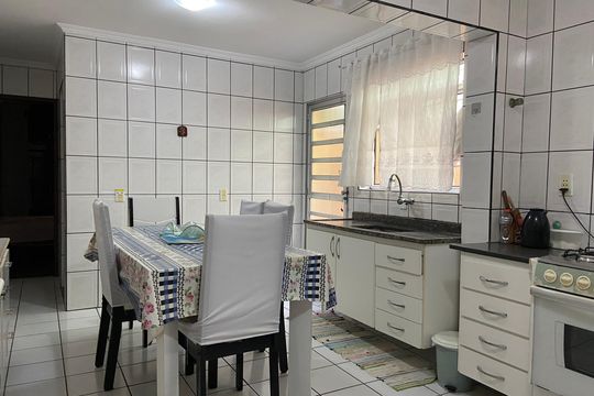 Cozinha de casa à venda com 4 quartos, 180m² em Cidade das Flores, Osasco
