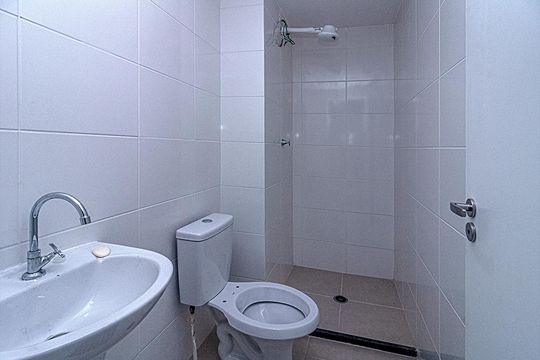 banheiro social_1 de apartamento à venda com 1 quarto, 25m² em Sacoma, São Paulo