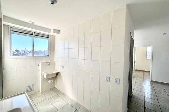 Cozinha  de apartamento para alugar com 2 quartos, 46m² em Jardim Lourdes, Ferraz de Vasconcelos