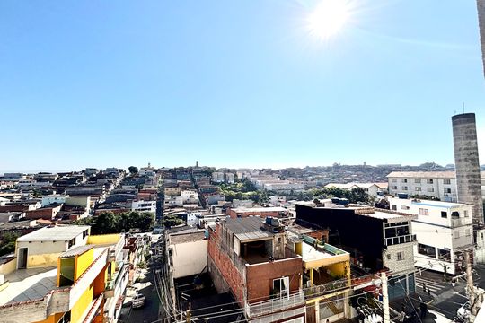 Vista da rua de apartamento para alugar com 2 quartos, 46m² em Jardim Lourdes, Ferraz de Vasconcelos