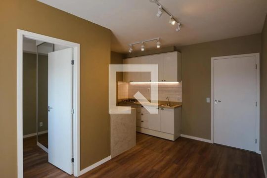 Sala de apartamento para alugar com 1 quarto, 31m² em Vila Sonia, São Paulo