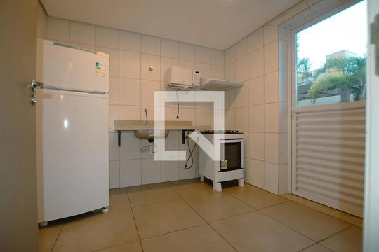 Área Comum - Cozinha de apartamento para alugar com 1 quarto, 31m² em Vila Sonia, São Paulo