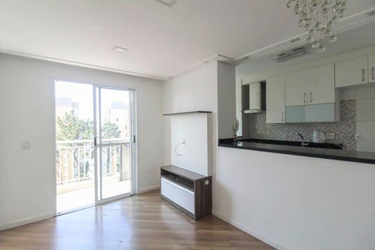 Sala de apartamento para alugar com 2 quartos, 64m² em Parque São Lucas, São Paulo