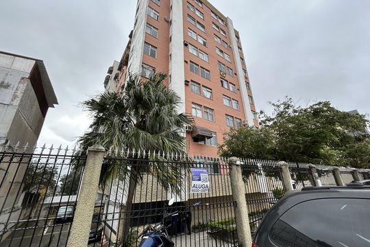 Fachada  de apartamento para alugar com 2 quartos, 73m² em Campinho, Rio de Janeiro