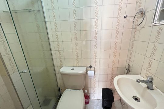 Banheiro de apartamento para alugar com 2 quartos, 73m² em Campinho, Rio de Janeiro