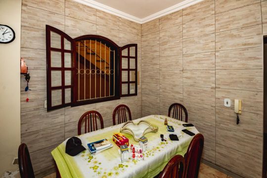 Casa à venda com 6 quartos, 300m² em Renascença, Belo Horizonte