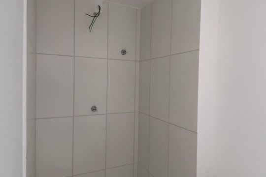 Banheiro de casa à venda com 1 quarto, 35m² em Veloso, Osasco