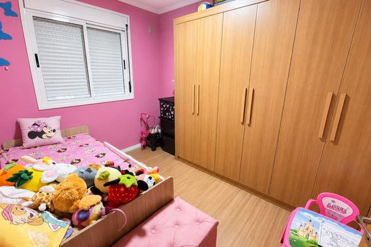 Quarto de apartamento à venda com 2 quartos, 60m² em Olaria, Canoas
