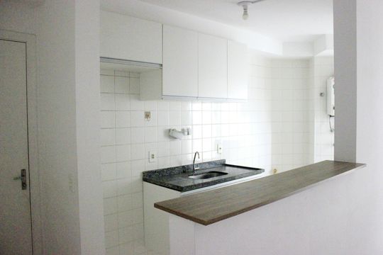 Cozinha de apartamento para alugar com 2 quartos, 55m² em Vila Endres, Guarulhos
