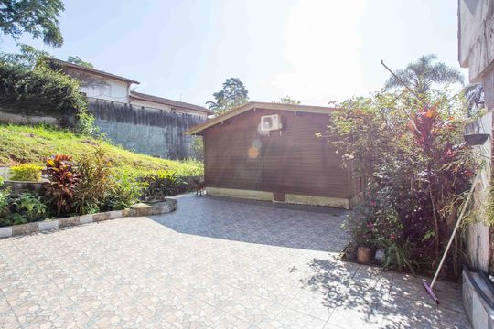 Quintal de casa para alugar com 3 quartos, 1400m² em Eldorado, Diadema