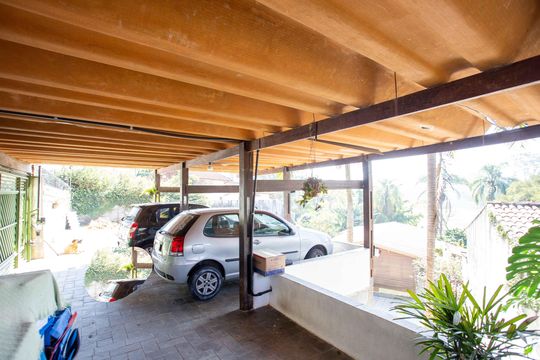 Garagem de casa para alugar com 3 quartos, 1400m² em Eldorado, Diadema