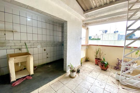 Casa à venda com 3 quartos, 114m² em Parque Santo Antonio, Guarulhos