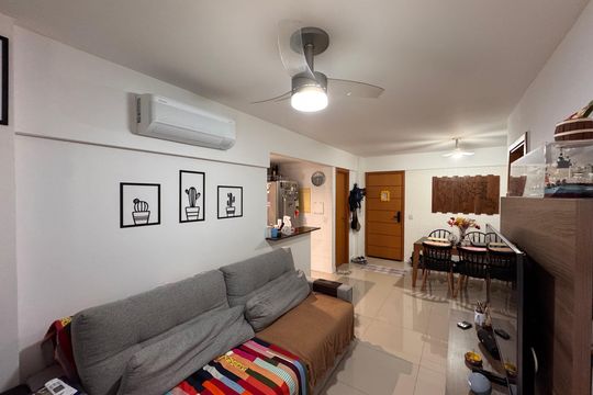 Sala de apartamento para alugar com 1 quarto, 80m² em Recreio dos Bandeirantes, Rio de Janeiro