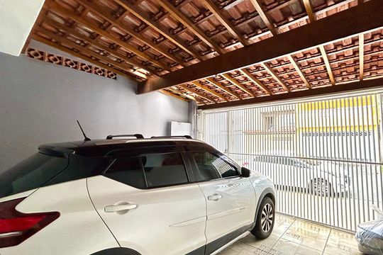 Garagem de casa para alugar com 2 quartos, 125m² em Jardim Adriana, Guarulhos