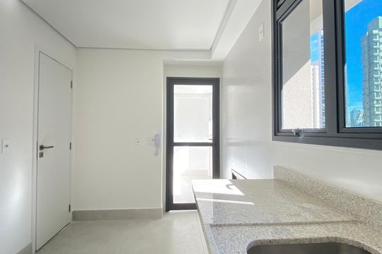 Cozinha de apartamento à venda com 3 quartos, 94m² em Pinheiros, São Paulo