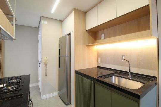 Cozinha de apartamento para alugar com 2 quartos, 63m² em Indianópolis, São Paulo