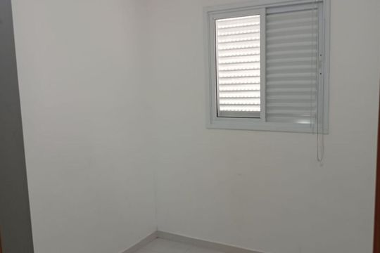 Quarto de apartamento à venda com 2 quartos, 90m² em Vila Vitória, Santo André